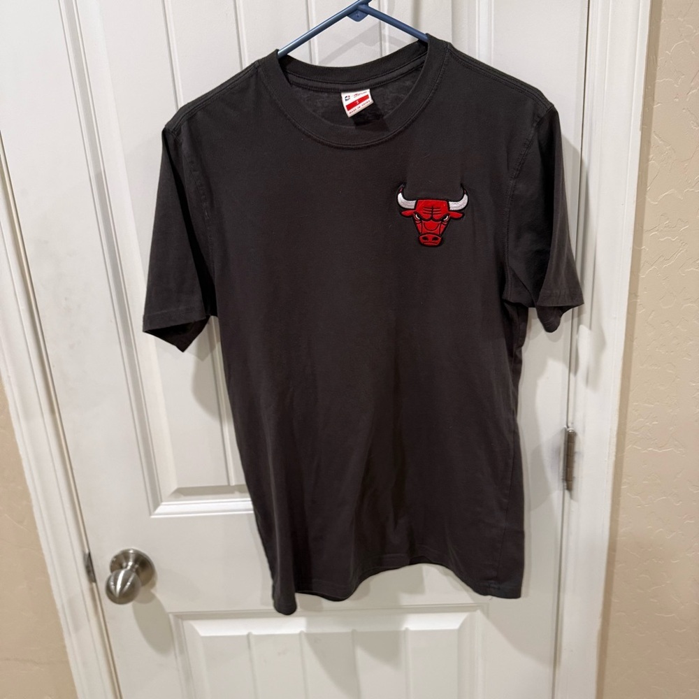 Chicago Bulls T-Shirt Mens Small Black NBA Ultra Game Logo Tee